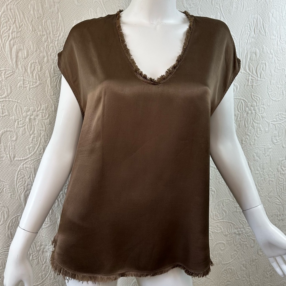 Raquel Allegra Fringed Sleeveless Top - Picture 3 of 16